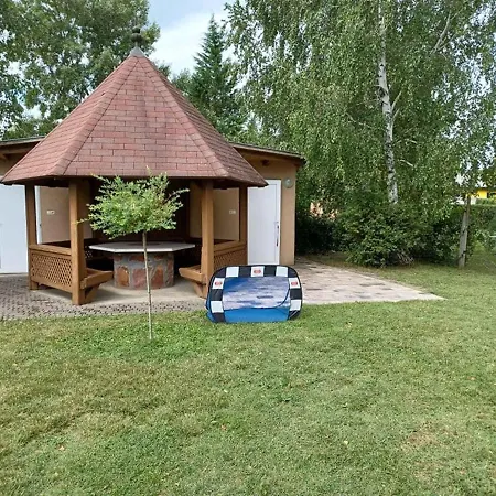 12 Ferienhaus
