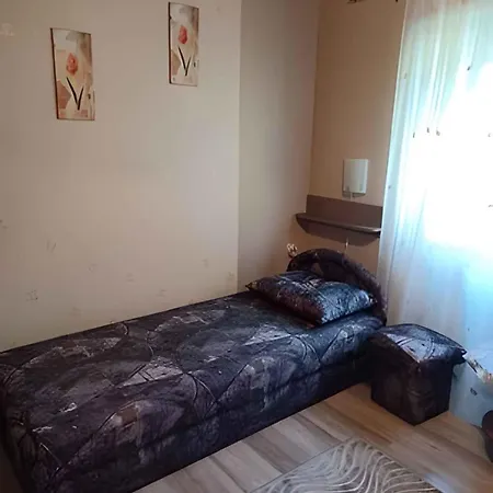 بيت للعطل 12 *